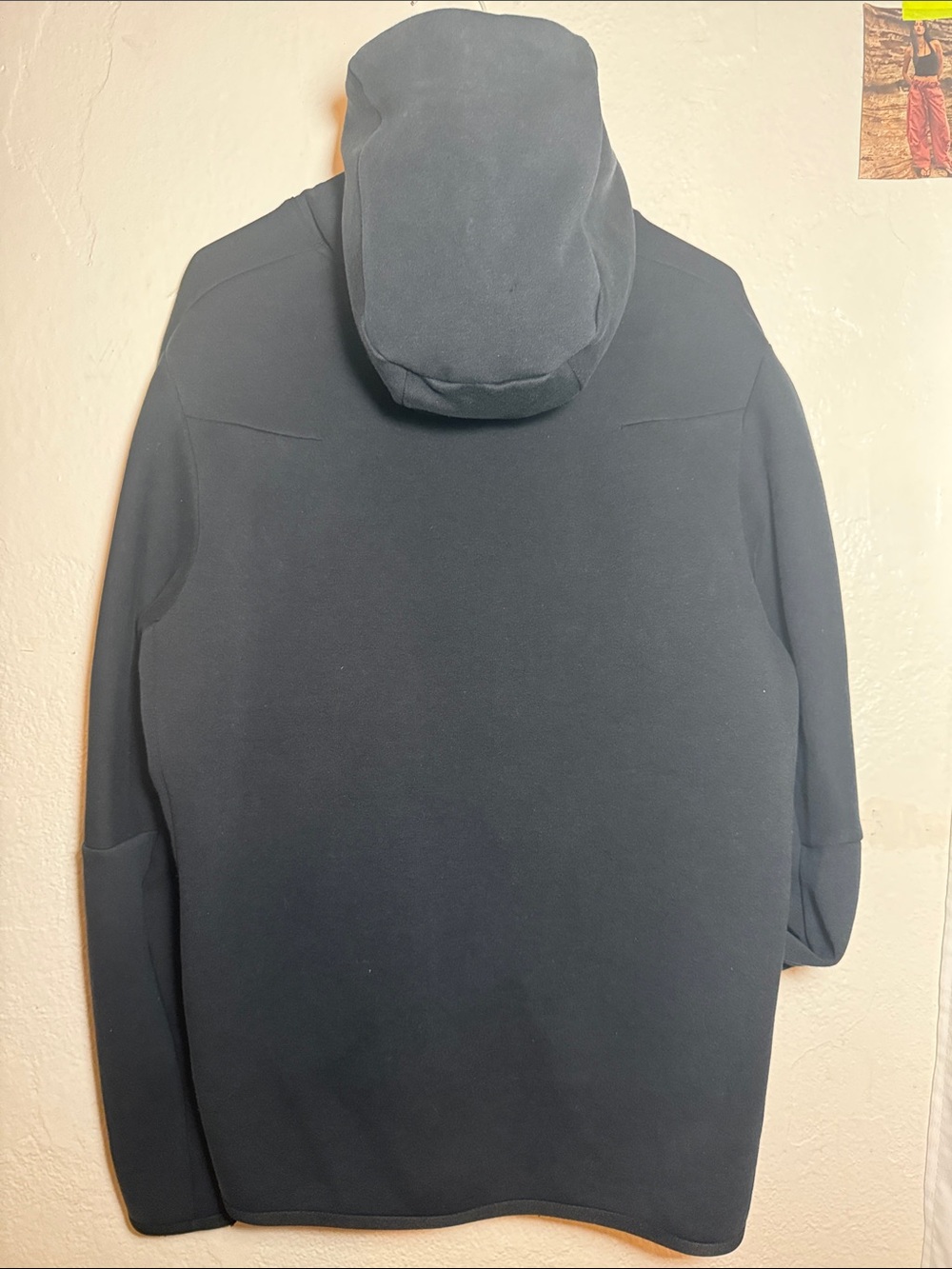Nike Black Pullover Hoodie with Sleeve Zip Pocket - Picture 2 of 12